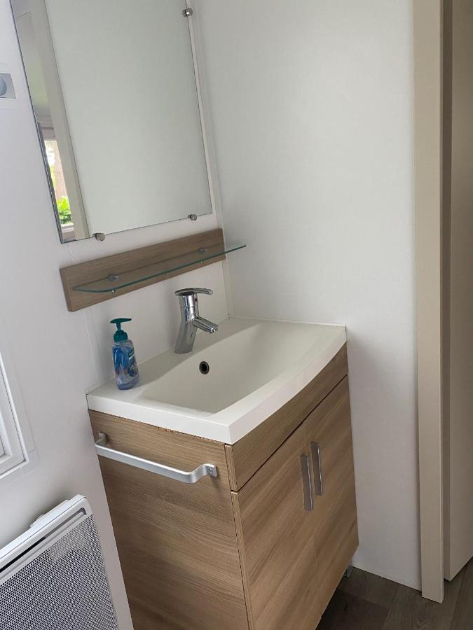 Mobil-Home Domaine De Kerlann بونت-آفين المظهر الخارجي الصورة